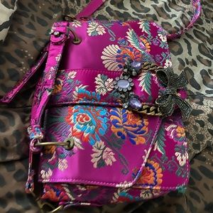 Pretty girls wear pink